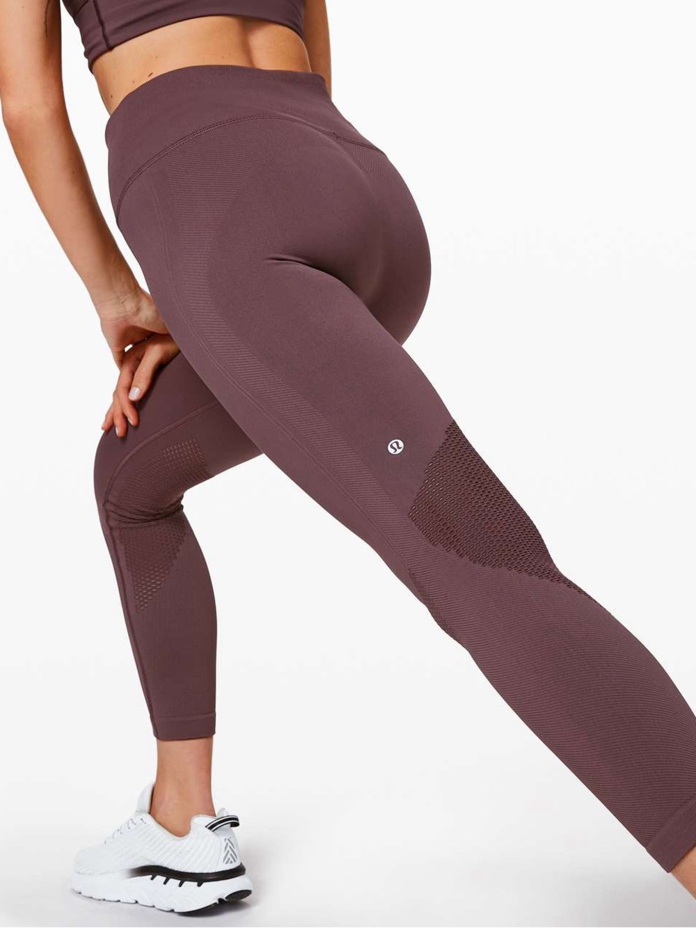 Lululemon For the Chill of It Tight *25"
Cherry Cola size 4